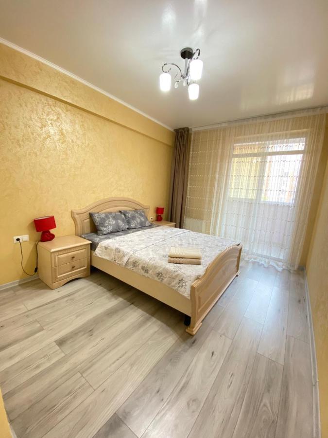 Apartment Two Bedroom Large In